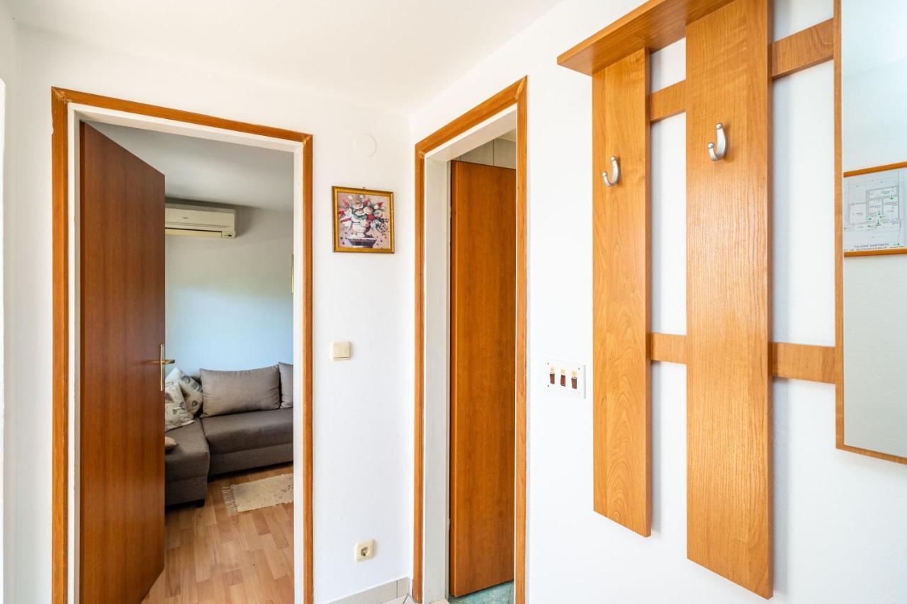 Apartment Nico *